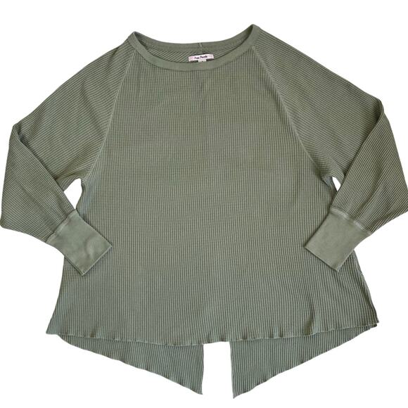 Free People Sz S Olive Green Waffle Knit Thermal Top Oversized Split Back Cozy - Picture 3 of 16